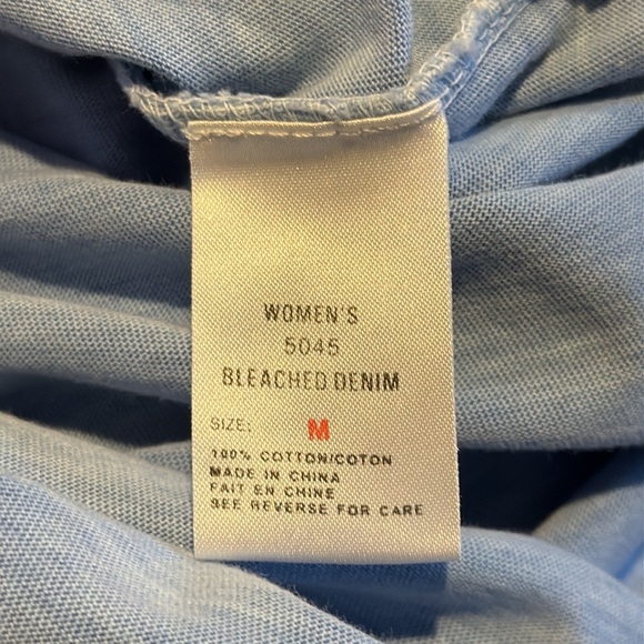 Woolrich Women’s Medium Midi Dress Pleated Short Sleeve V Neck Bleach Denim - Picture 7 of 7